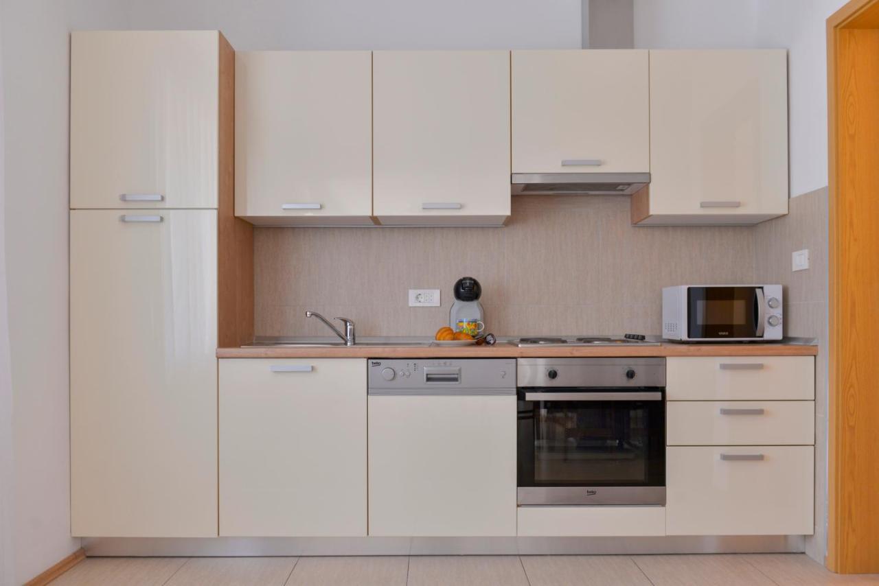Apartment Piano غييكا المظهر الخارجي الصورة