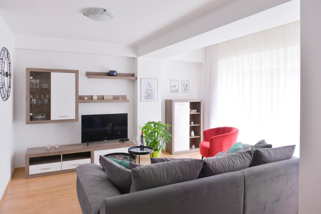 Apartment Piano غييكا المظهر الخارجي الصورة