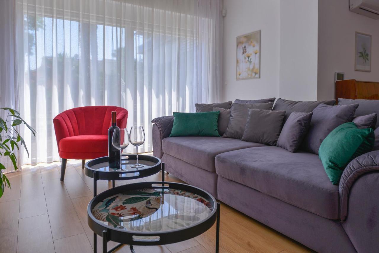 Apartment Piano غييكا المظهر الخارجي الصورة