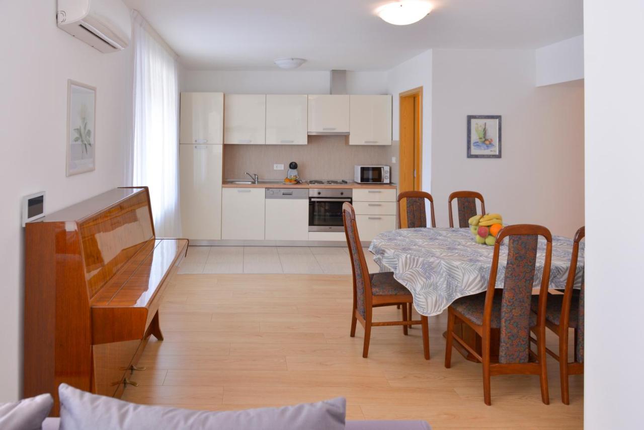 Apartment Piano غييكا المظهر الخارجي الصورة