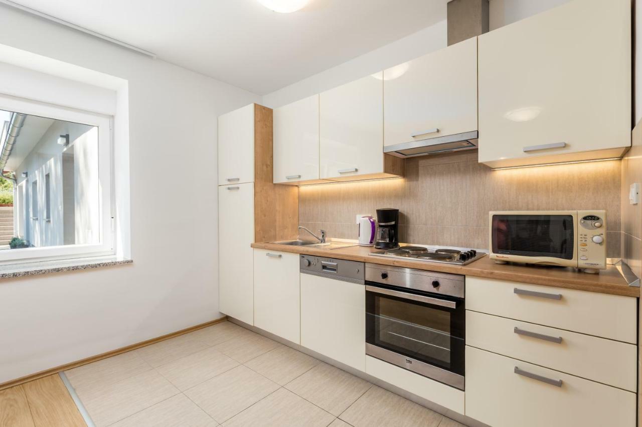 Apartment Piano غييكا المظهر الخارجي الصورة