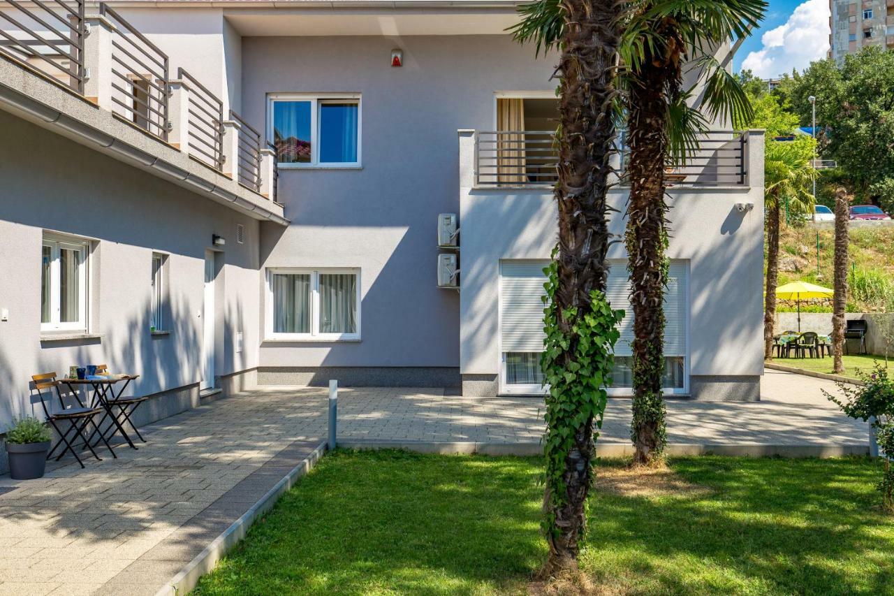 Apartment Piano غييكا المظهر الخارجي الصورة
