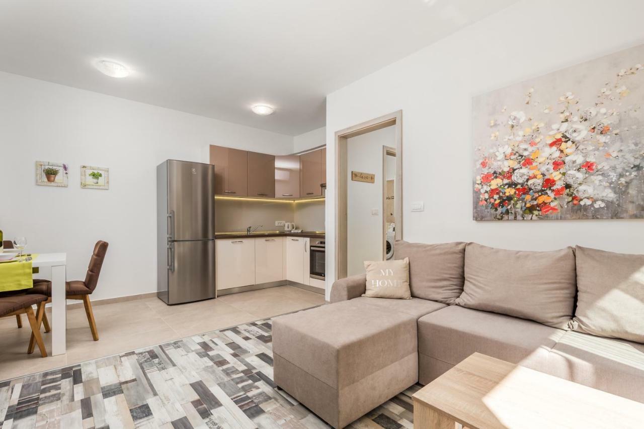 Apartment Piano غييكا المظهر الخارجي الصورة
