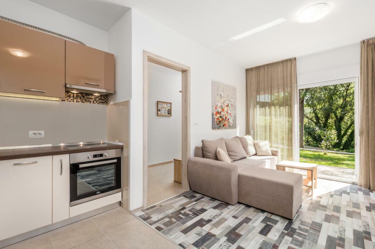 Apartment Piano غييكا المظهر الخارجي الصورة