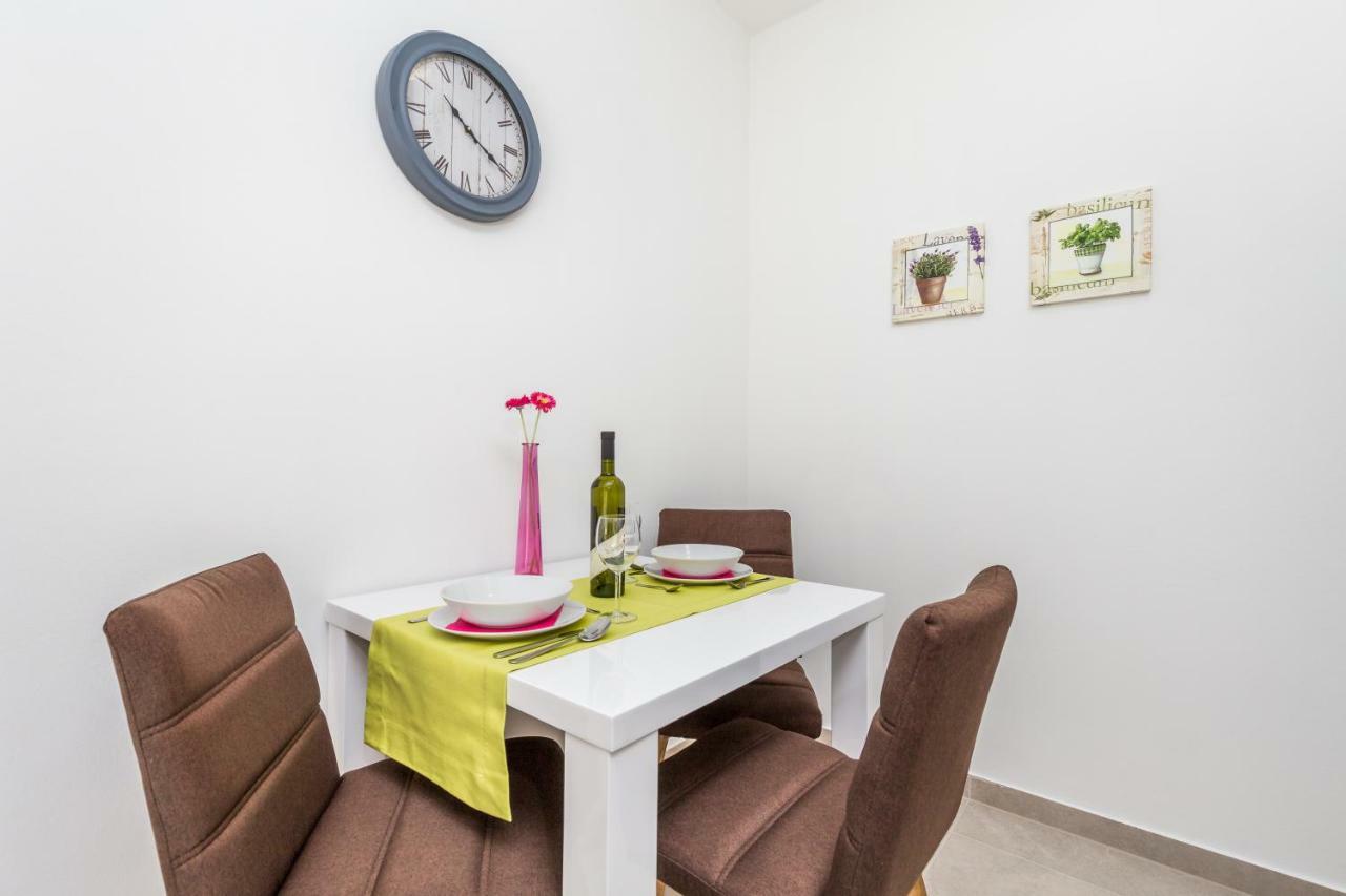 Apartment Piano غييكا المظهر الخارجي الصورة